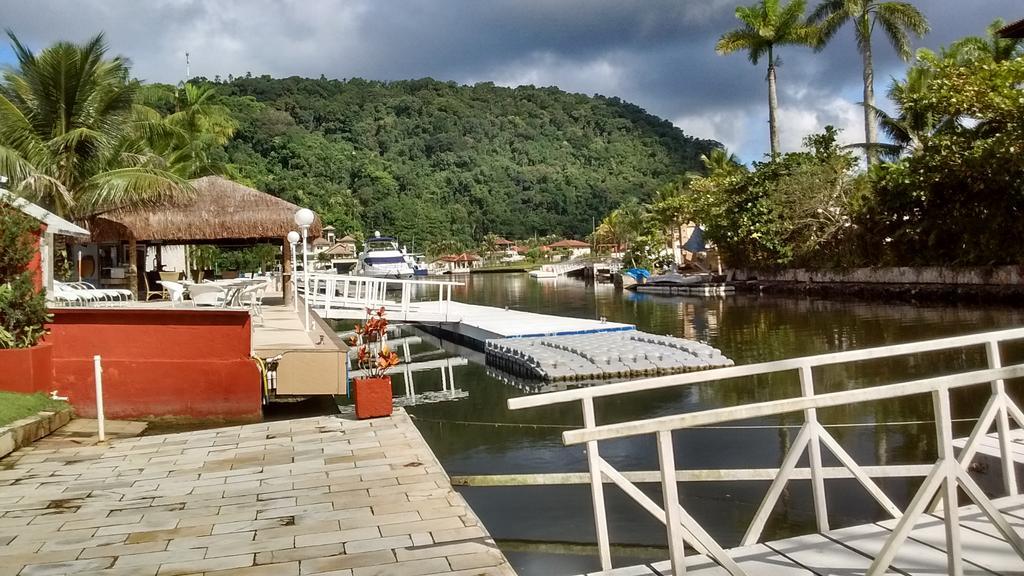 Casa Na Marina Com Piscina Churrasqueira E Pier Гуаружа Екстер'єр фото